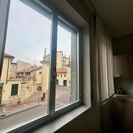 Casa Tito - Accogliente Monolocale A Due Passi Dalla Stazione Cesano Maderno
