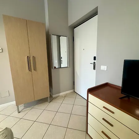 Apartment Casa Tito - Accogliente Monolocale A Due Passi Dalla Stazione Cesano Maderno