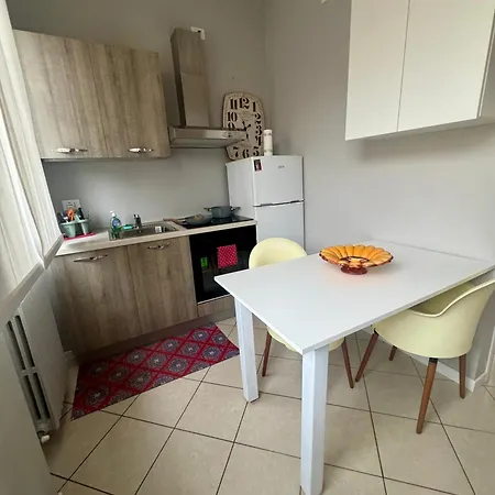 Casa Tito - Accogliente Monolocale A Due Passi Dalla Stazione *